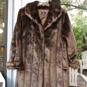 Dennis Basso Womens Brown Faux Fur long Coat 1X Beautiful